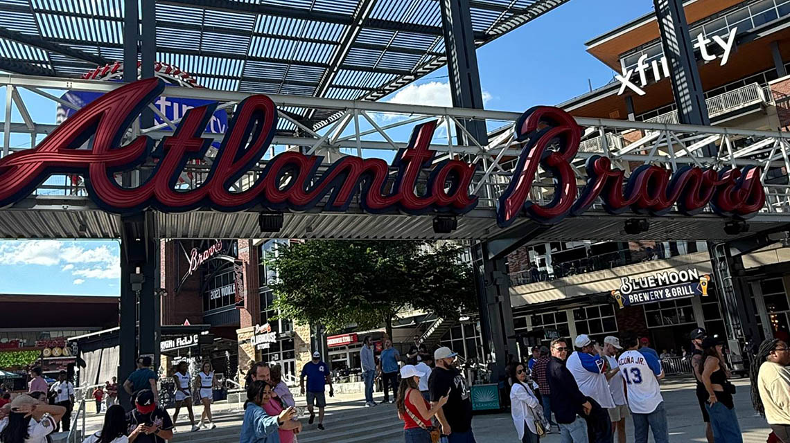 Atlanta Braves sign