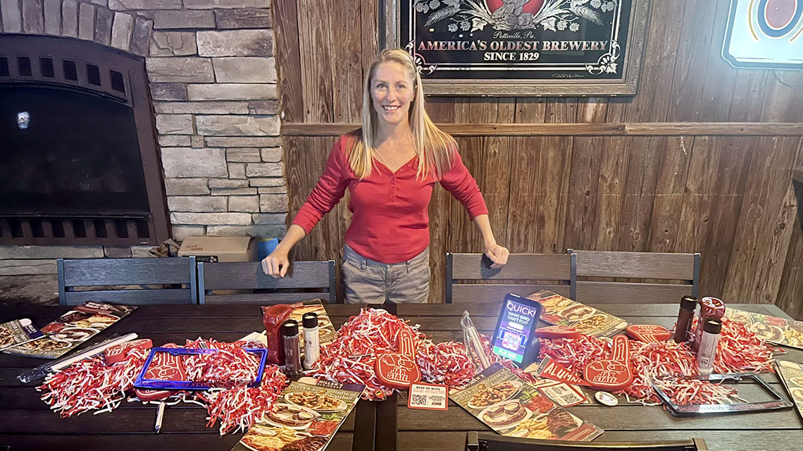 Jax State alumni gather to watch the JSU Game