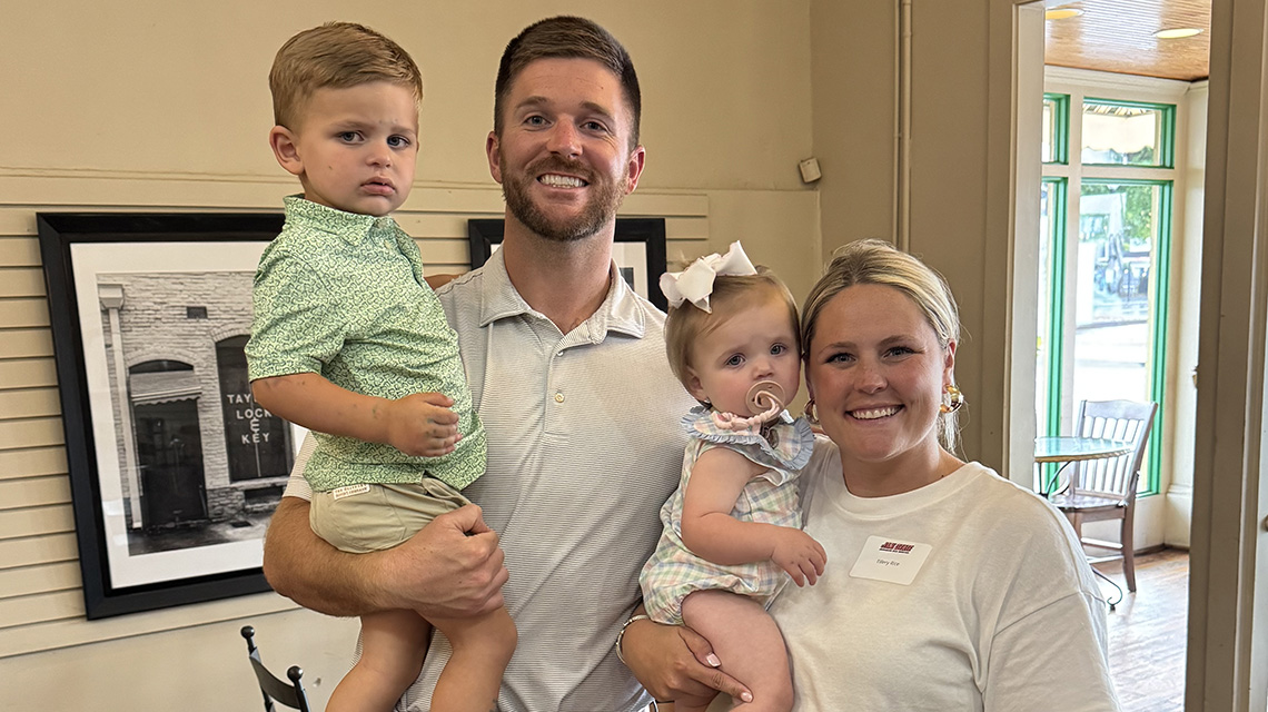 Gamecocks traveled to Cartersville, Georgia, for an evening of camaraderie, insight, and school spirit.