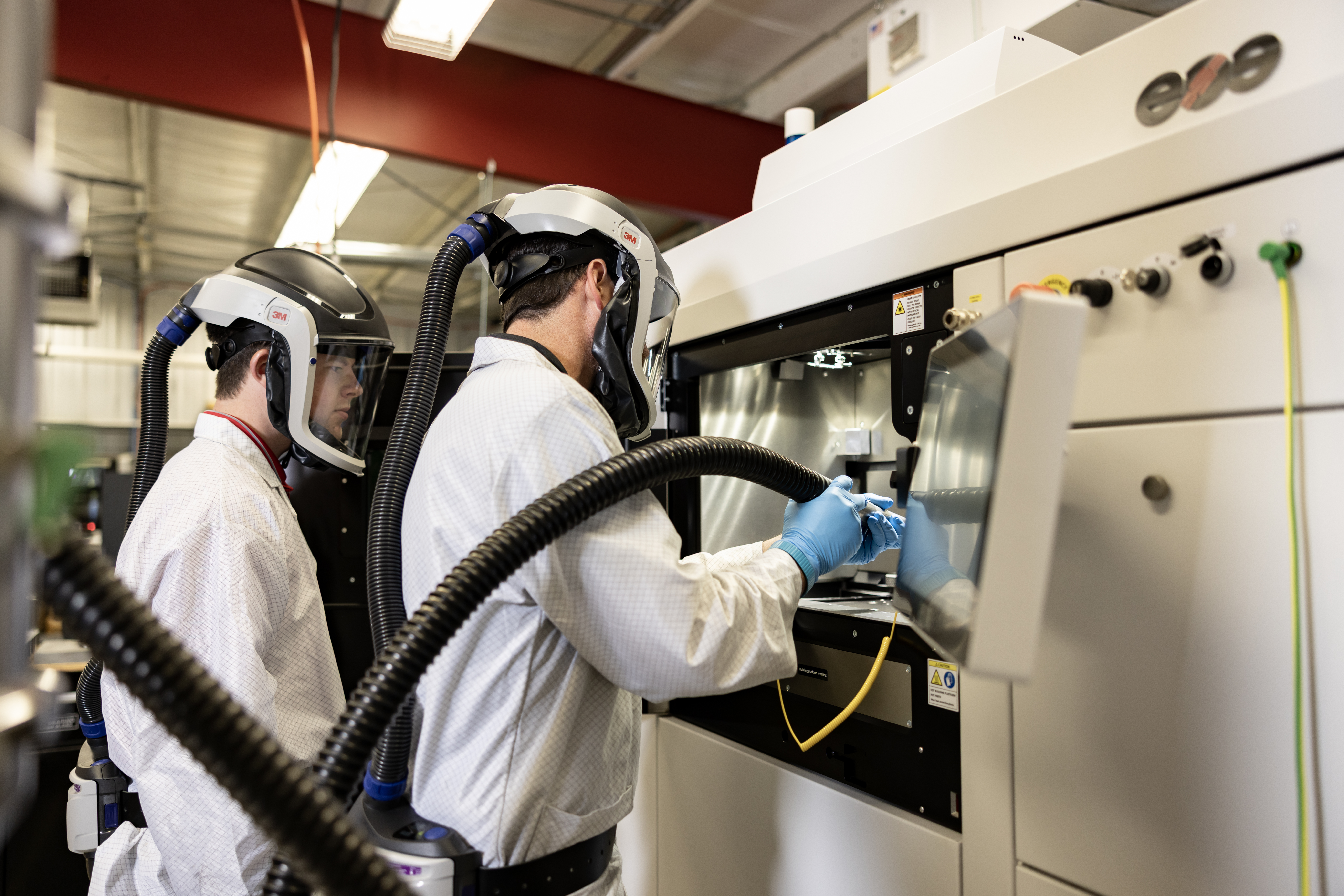 Students working in the Center for Manufacturing Support